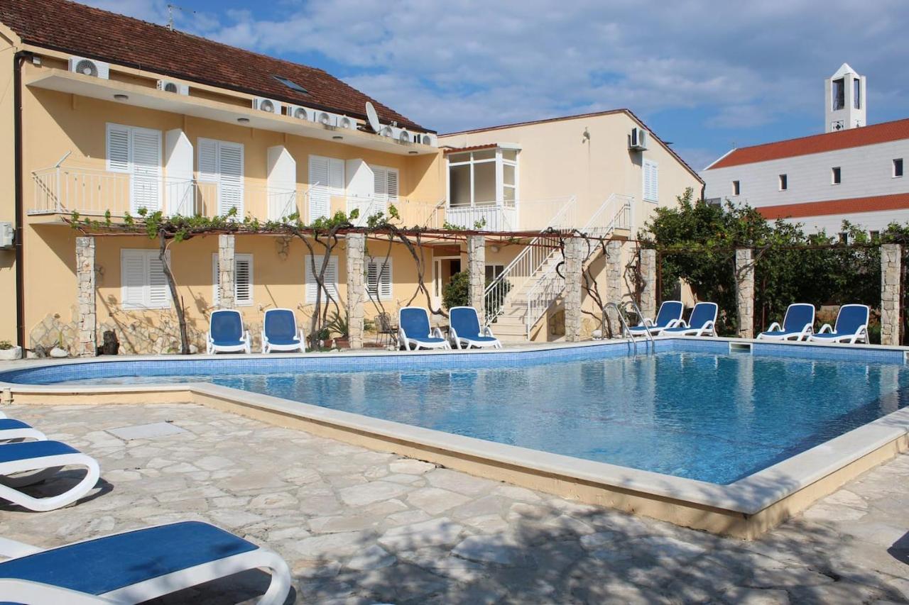 Cosy Sun-Splashed Bedroom - Pansion Hajduk Korčula Exterior foto